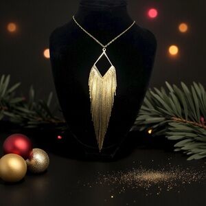 Elegant Gold Fringe/Tassel Necklace